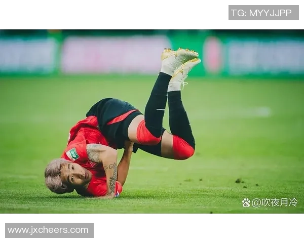 被骂惨的男足球星背后真相 揭示公众舆论的无情与明星压力